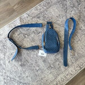 Elegant Blue Crossbody Bag